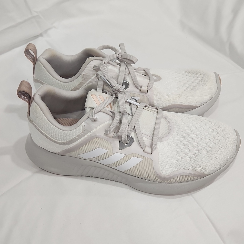 Adidas Edge Bounce Size 8